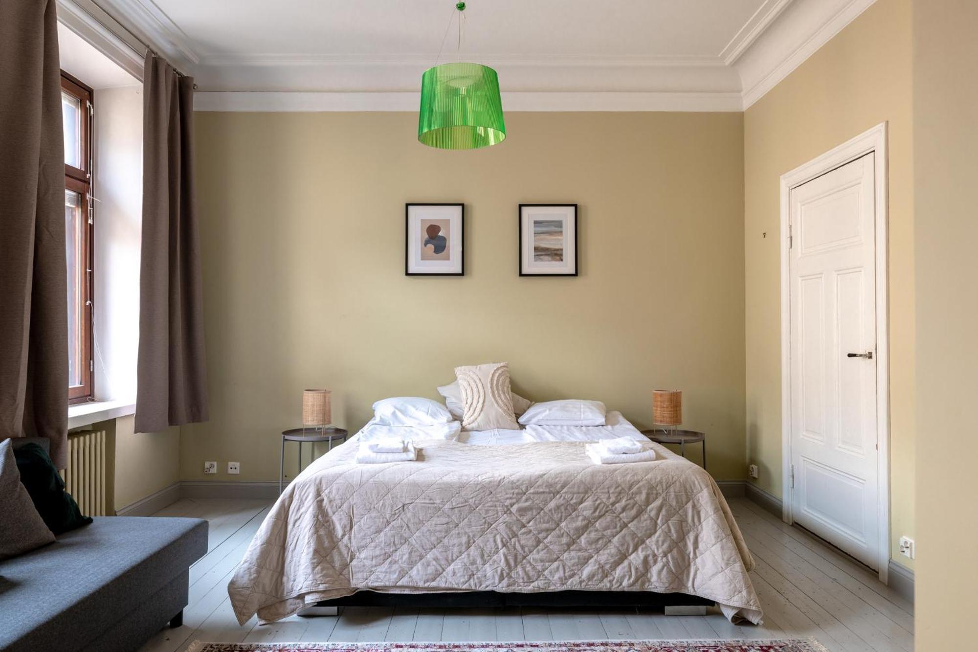 2ndhomes Luxurious 127 M2 3br Top Floor In Historically Valuable Building In City Center Apartment